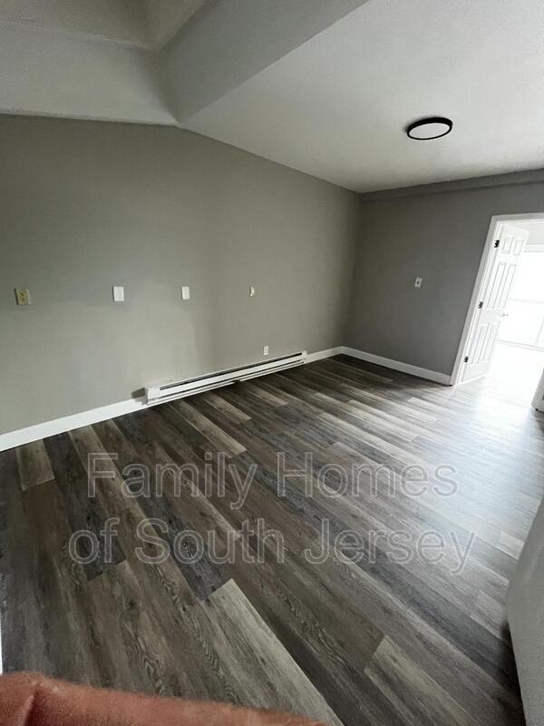 Photo - 242 N Broadway Apartment