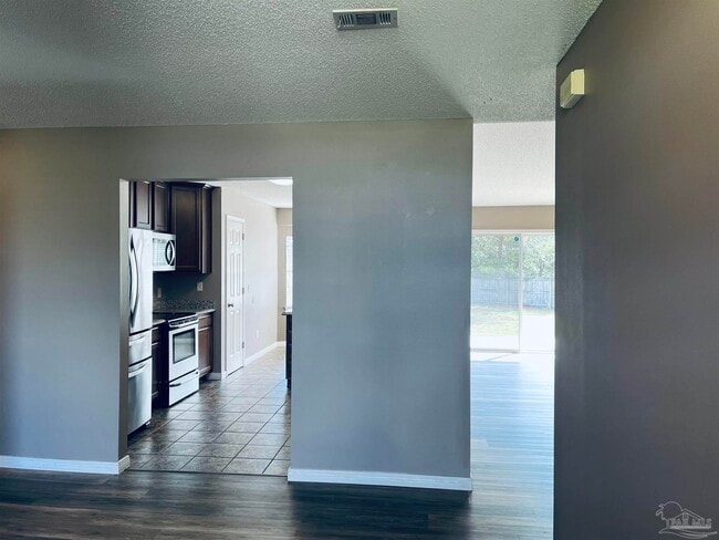 Building Photo - 5498 Keel Dr