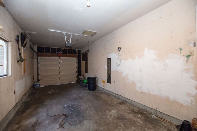 Foto del edificio - 4 bed/2 bath Student Friendly Home!