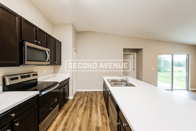 Foto del edificio - 4018 29th ST SW