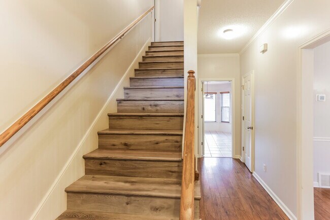 Building Photo - 805 Wood Wren Cove
