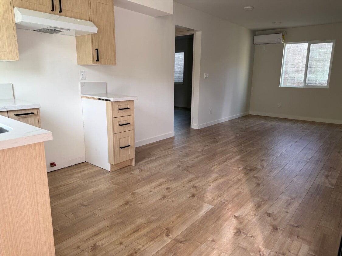 1414-1412 N Hazard Ave - 1414-1412 N Hazard Ave
