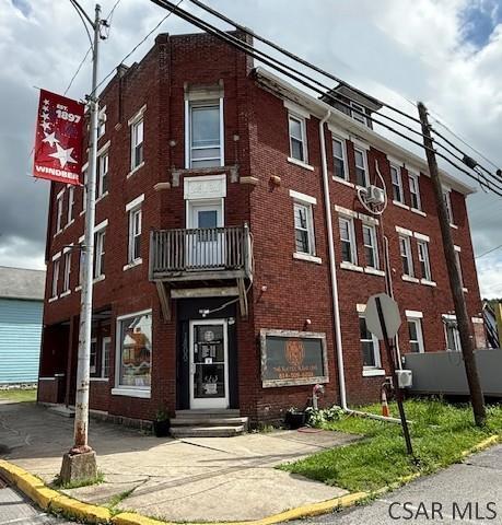 Foto del edificio - 1800 Graham Ave