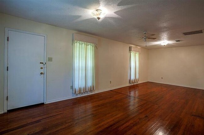 Foto del edificio - 565 25th St