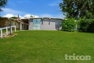 Building Photo - 244 Emporia Blvd