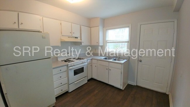 Foto del edificio - 1 Chesterfield Ct