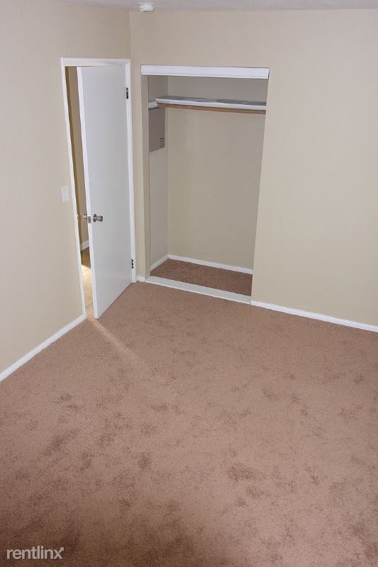 Building Photo - 3 br, 2 bath House - 458 W K St