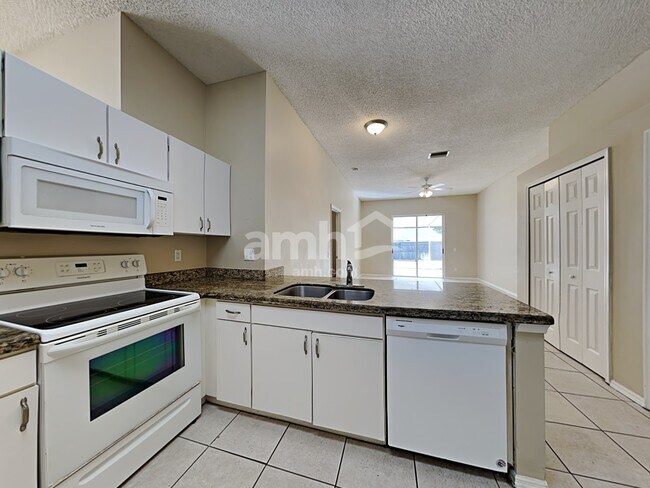 Foto del edificio - 523 Beth Ann St