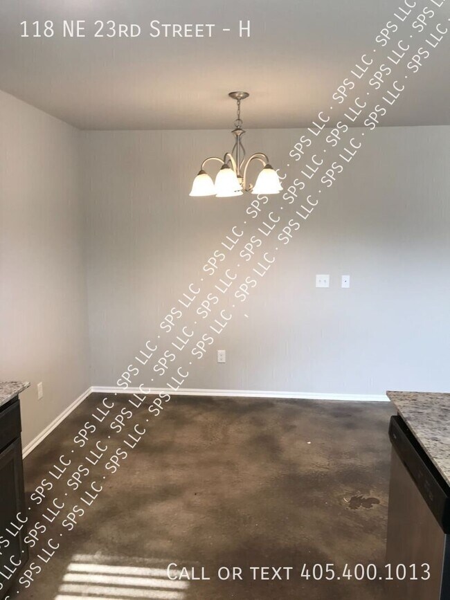 Foto del edificio - 118 NE 23rd St