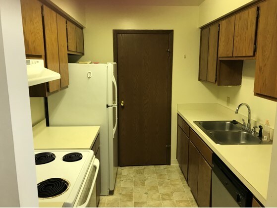Kitchen - 123 W Union St