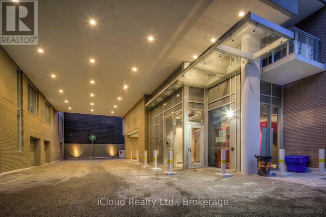 Building Photo - 68 Merton St