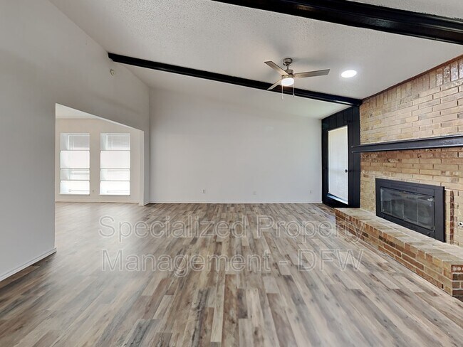 Building Photo - 5106 Woodmeadow Dr
