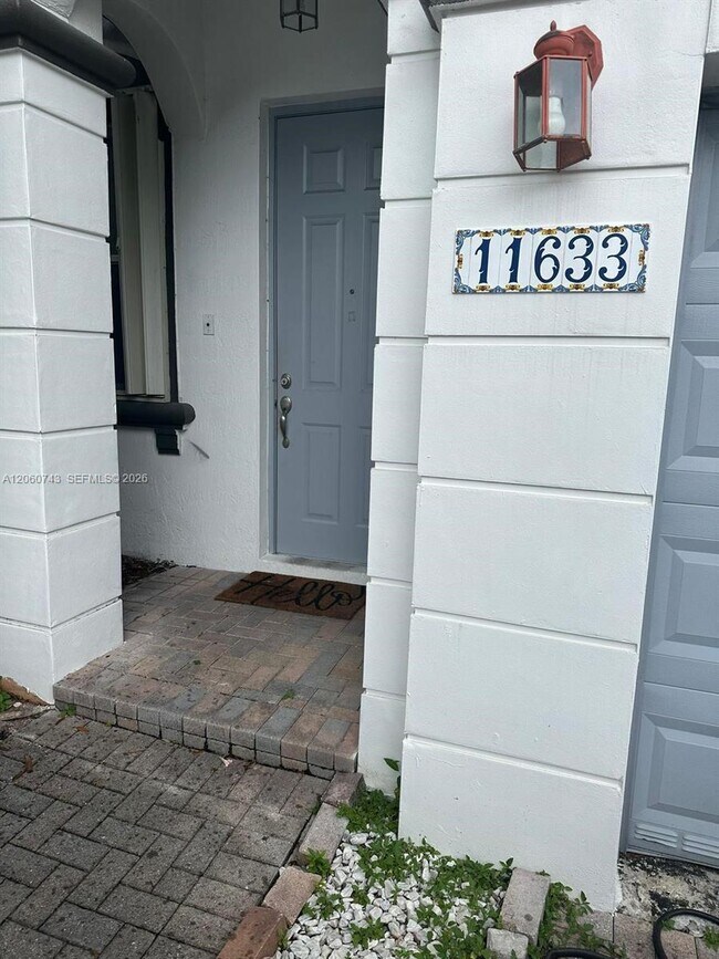 Foto del edificio - 11633 NW 78th St