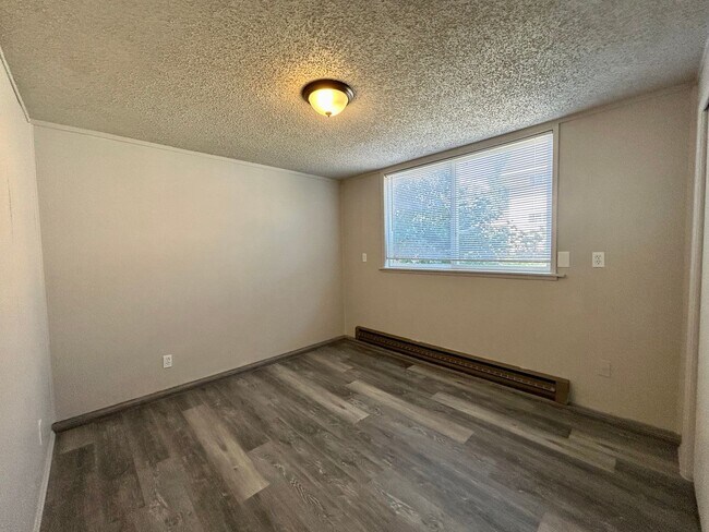 Foto del edificio - 603 E 3rd Ave