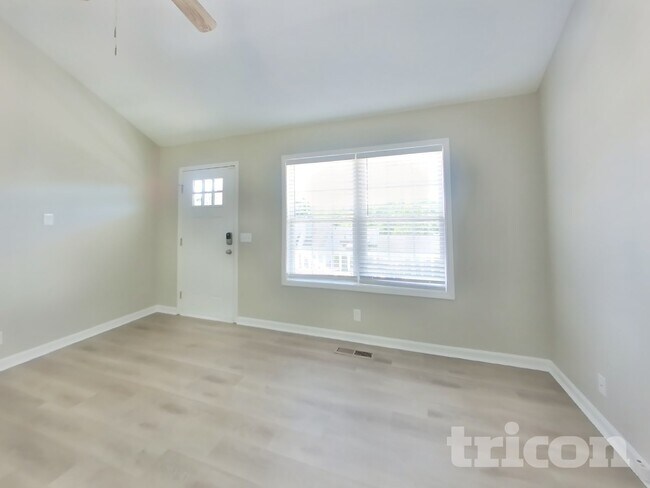 Foto del edificio - 122 Jesse Brown Dr