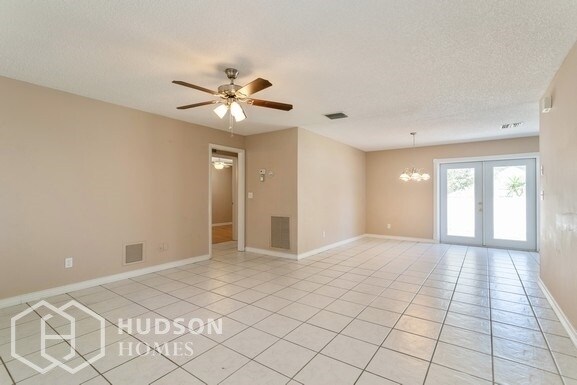 Building Photo - 1611 Cromwell Dr