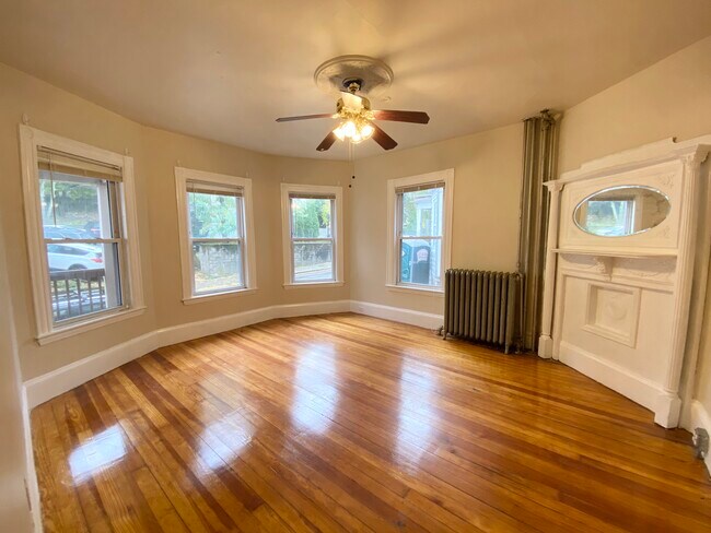 Foto del edificio - 89 Hillside St