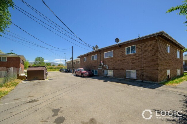 Foto del edificio - 1610 Ivy Cir