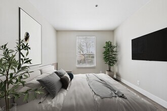 Interior Photo - Madison Hancock Park