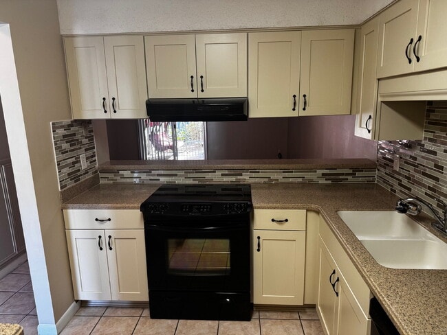 Building Photo - $200.00 Off First Months Rent!