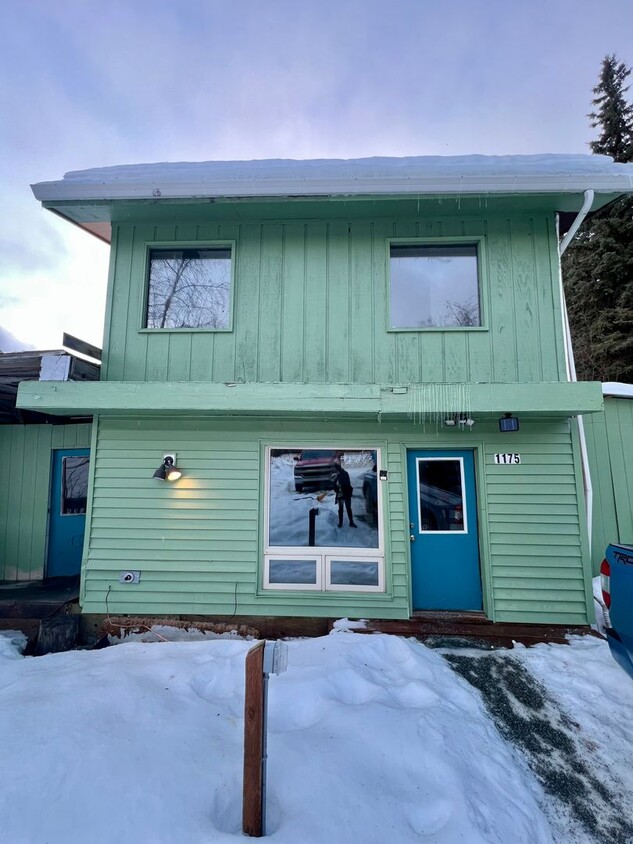 Foto principal - 3 Bedroom Home on Farmers Lp / With Washer...