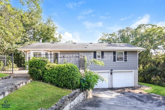 Beautiful 3-Bed Home Minutes from Downtown Chattanooga! - Beautiful 4-Bed Home Minutes from Downtown Chattanooga!