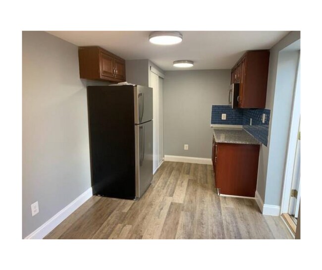 Building Photo - 928 Argonne Dr