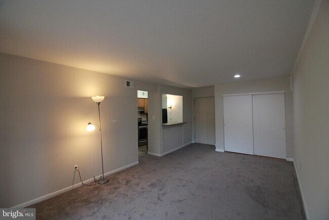 Foto del edificio - 5790 Rexford Ct