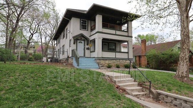 Foto del edificio - 5331 Charlotte St