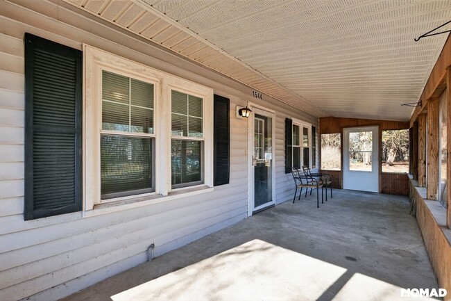 Foto del edificio - 1544 31st St Ct SE