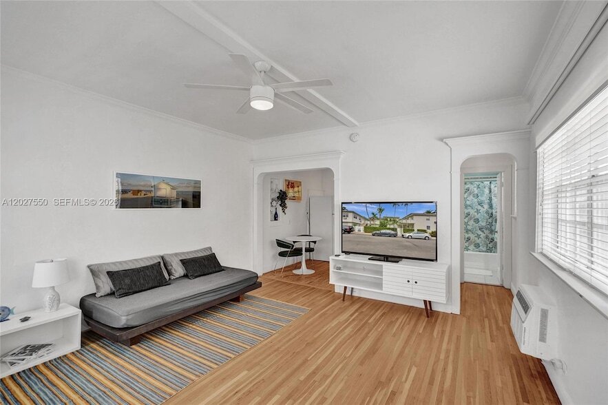 Photo - 717 Espanola Way Unit 204