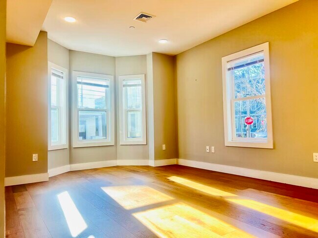 Foto del edificio - 19 Plymouth St