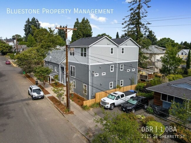 Building Photo - 2115 SE Sherrett St