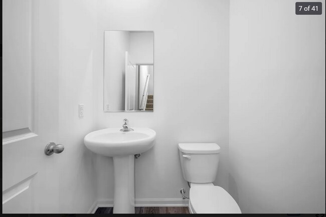 Foto del edificio - 2024 Yellowstone Blvd