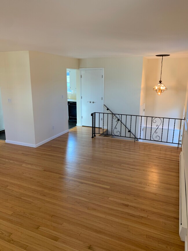 Living Room - 1878 Railroad Ave