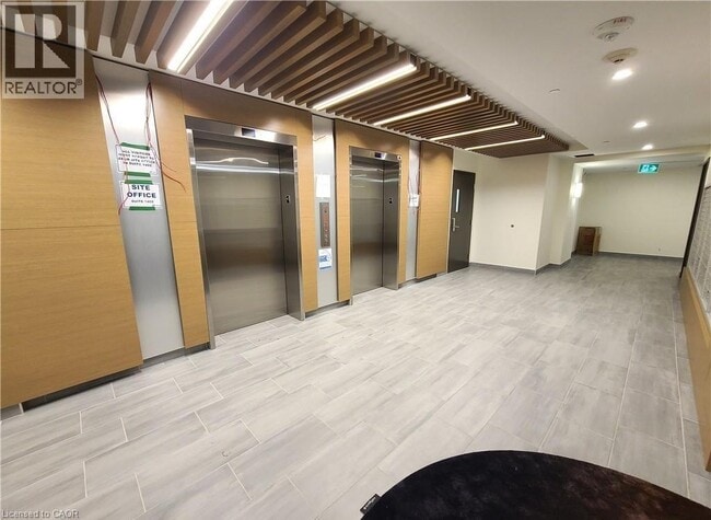 Building Photo - 104 Garment St