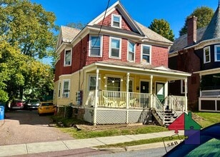 Building Photo - 24 Bradley St