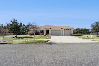 Building Photo - 735 Black Eagle Dr