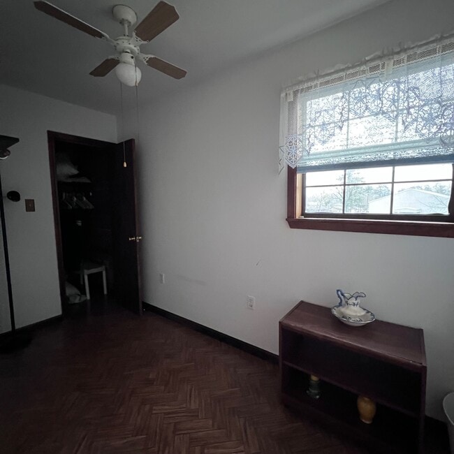 Foto del edificio - 306 Thomas Jefferson Dr