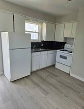 Building Photo - 15 Courtenay Ave