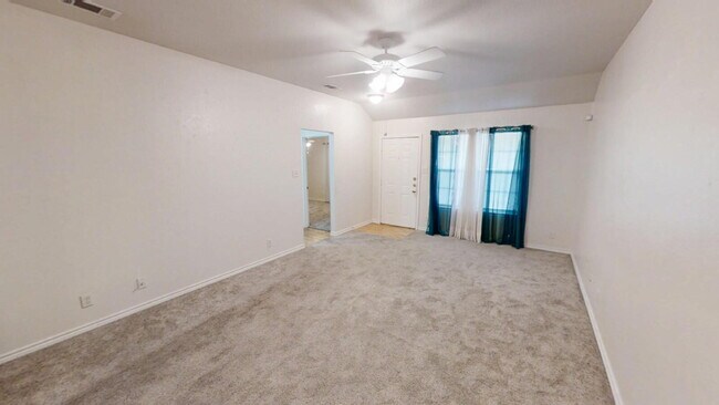 Foto del edificio - "Spacious Comfort Awaits: 3-Bedroom, 2-Bathroom Duplex Gem in Gatesville, TX!"