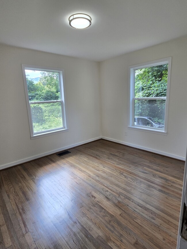 Building Photo - 720 83rd St S