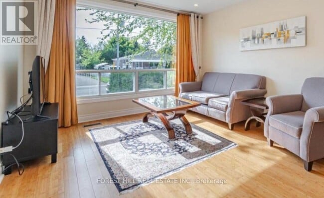 Building Photo - 374 Browndale Crescent