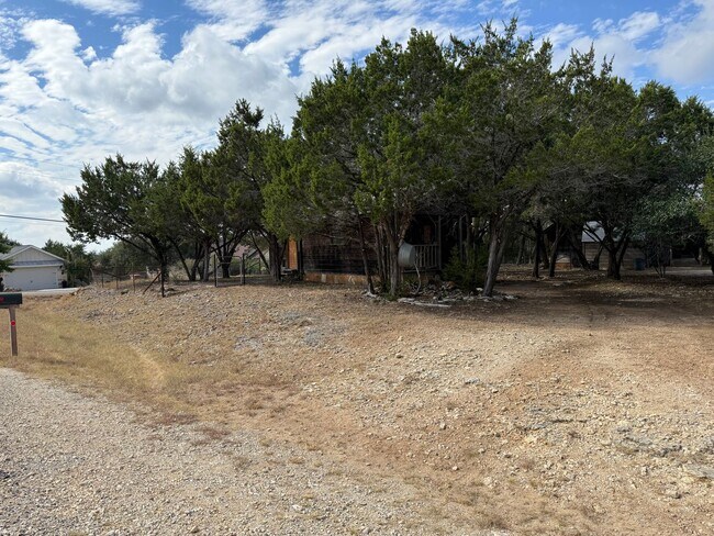 Foto del edificio - NEW ON MARKET
