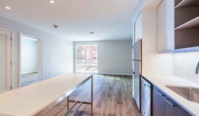 Foto del edificio - 50 Rogers St