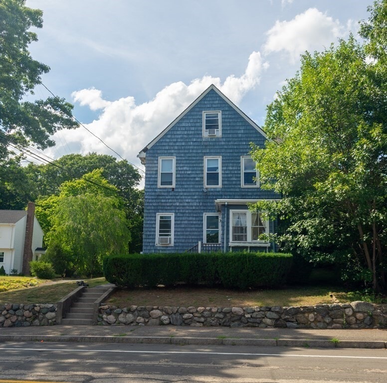 Primary Photo - 137 Central Ave