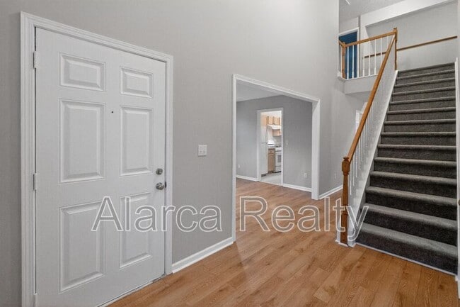 Building Photo - 8619 Warwick Crest Ln