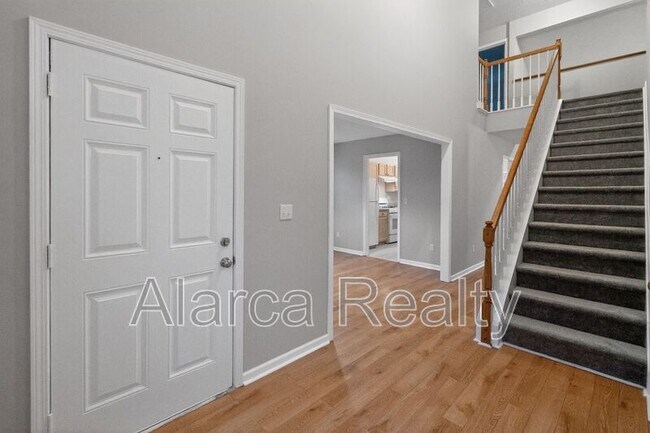 Foto del edificio - 8619 Warwick Crest Ln