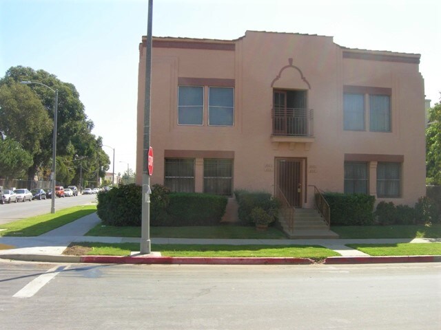 Foto del edificio - 466 N Orange Grove Ave