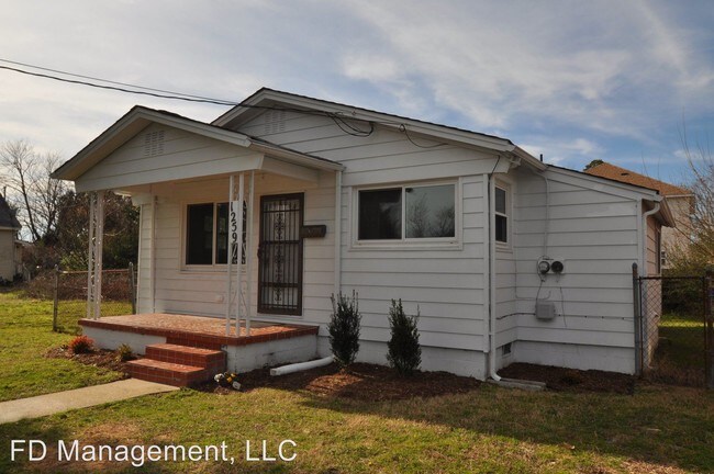 Foto del edificio - 3 br, 1 bath House - 1259 35th St